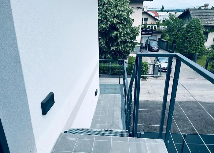 Kovaceva 15, App 2, Free Parking * リュブリャナ